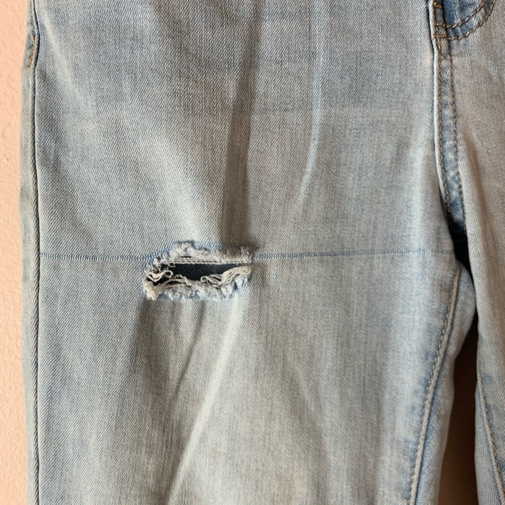 RSQ light wash ripped skinny jeans size 3 - Picture 3 of 8